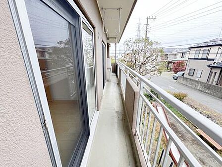お洗濯ものを気持ち良く太陽の光で干せるのが嬉しいですね。