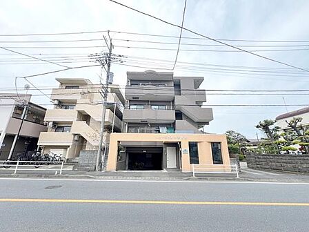 間取はファミリーにもおすすめ3LDKの中古マンションです。