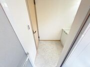 脱衣所は小さなお子様がいるご家庭にも重宝されます。