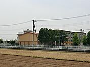 海老名市立社家小学校まで約1100m（徒歩14分）