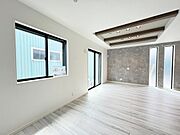 家族団らんの場所としてゆったりと居心地の良いリビングです。