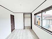 収納が備わっており、子供部屋や在宅ワークスペース等にもおすすめです。
