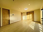 ご家族の温かい時間を演出するダイニングスペースです。