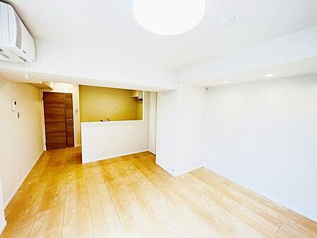 リビングダイニングになります。ご家族そろっての素敵な空間になりそうですね。