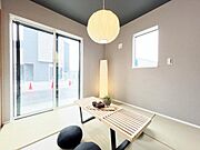 和室スペースです。畳のお部屋は寛げる空間ですね。