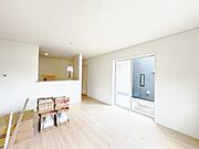 リビングダイニングになります。ご家族そろっての素敵な空間になりそうですね。