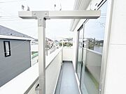 お洗濯ものを気持ち良く太陽の光で干せるのが嬉しいですね。