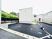 駐車場ももちろん完備しておりますのでお車所有の方にも心強いです。