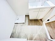 脱衣所は小さなお子様がいるご家庭にも重宝されます。