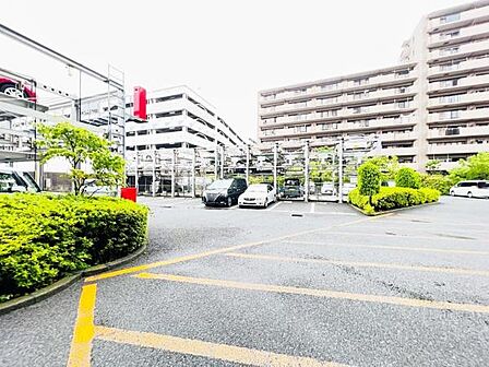 駐車場ももちろん完備しておりますのでお車所有の方にも心強いです。