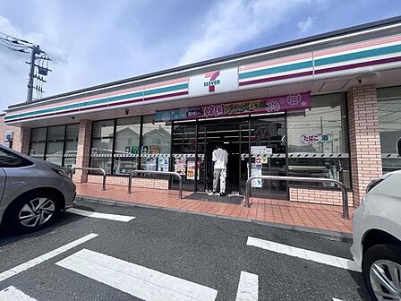 セブン-イレブン 大和林間1丁目店まで約570m(徒歩8分)