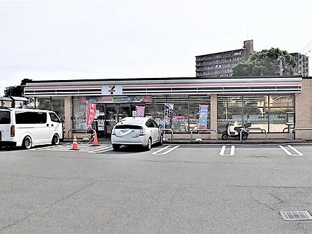 セブン-イレブン 綾瀬上土棚中1丁目店まで約510m（徒歩7分）