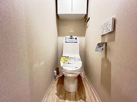 ほっと安らげるトイレ空間です。