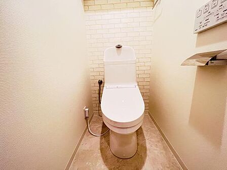 ほっと安らげるトイレ空間です。
