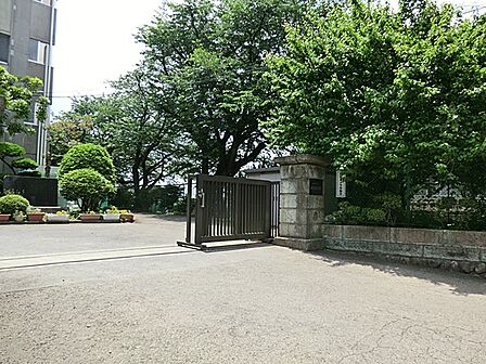 海老名市立海老名中学校まで約1050m（徒歩14分）