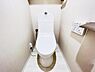 トイレ：ほっと安らげるトイレ空間です。