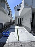 駐車場ももちろん完備しておりますのでお車所有の方にも心強いです。