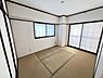 和室：和室スペースです。畳のお部屋は寛げる空間ですね。