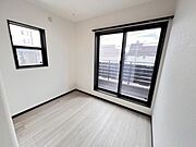 子供部屋にもちょうど良い大きさのお部屋です。
