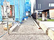 駐車場ももちろん完備しておりますのでお車所有の方にも心強いです。