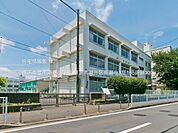 横浜市立南瀬谷小学校まで約300m（徒歩4分）