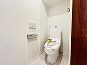 ほっと安らげるトイレ空間です。