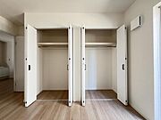 収納豊富な間取りで、室内もスッキリ快適です。