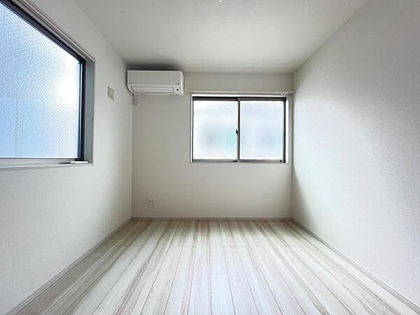 洋室を拡大表示