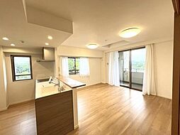 フェイムビューテラス港南中央 3LDKのリビング/ダイニング