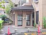 エントランス：ゆったりとした印象のエントランスです。