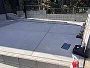 駐車場ももちろん完備しておりますのでお車所有の方にも心強いです。