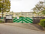 町田市立つくし野中学校まで約1040m（徒歩13分）