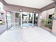 エントランスです。皆様やお客様をお出迎え致します。