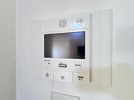 訪問者を確認できるTVモニター付きインターフォンです。
