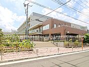 八王子市立いずみの森義務教育学校小学校まで約960m（徒歩12分）