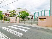 八王子市立横山中学校まで約1140m（徒歩15分）