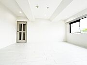 家族団らんの場所としてゆったりと居心地の良いリビングです。