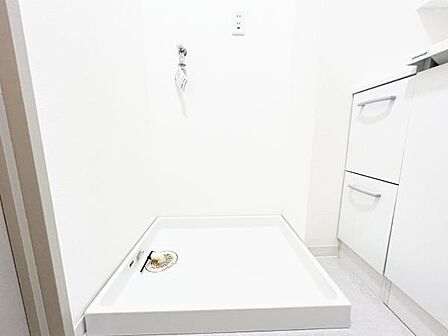 お天気を気にせずお洗濯ができ、室内干し可能です。