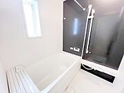 お風呂でほっとひといき。1日の疲れを癒しましょう。