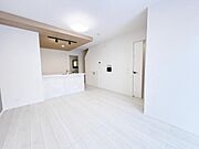 リビングダイニングになります。ご家族そろっての素敵な空間になりそうですね。