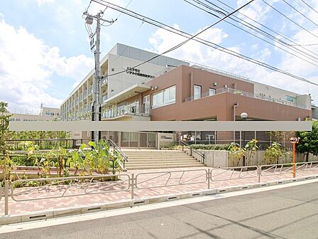八王子市立いずみの森義務教育学校まで約500m(徒歩7分)