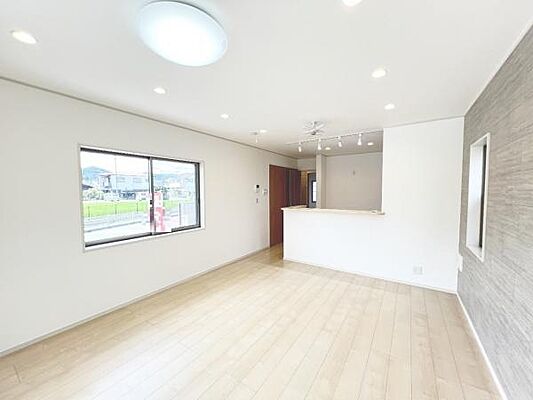 リビング/ダイニング 八王子市下恩方町 中古戸建