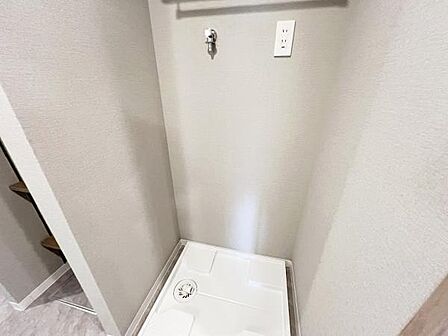 お天気を気にせずお洗濯ができ、室内干し可能です。