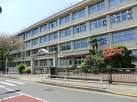 羽村市立小作台小学校まで約1010m(徒歩13分)