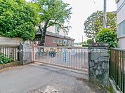 あきる野市立秋多中学校まで約980m（徒歩13分）