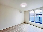 子供部屋にもちょうど良い大きさのお部屋です。