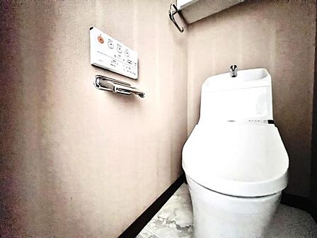 ほっと安らげるトイレ空間です。