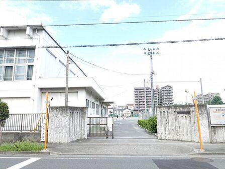 福生市立福生第二中学校まで約1650m(徒歩21分)
