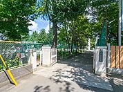 国分寺市立第三中学校まで約720m（徒歩9分）
