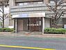 エントランス：ゆったりとした印象のエントランスです。